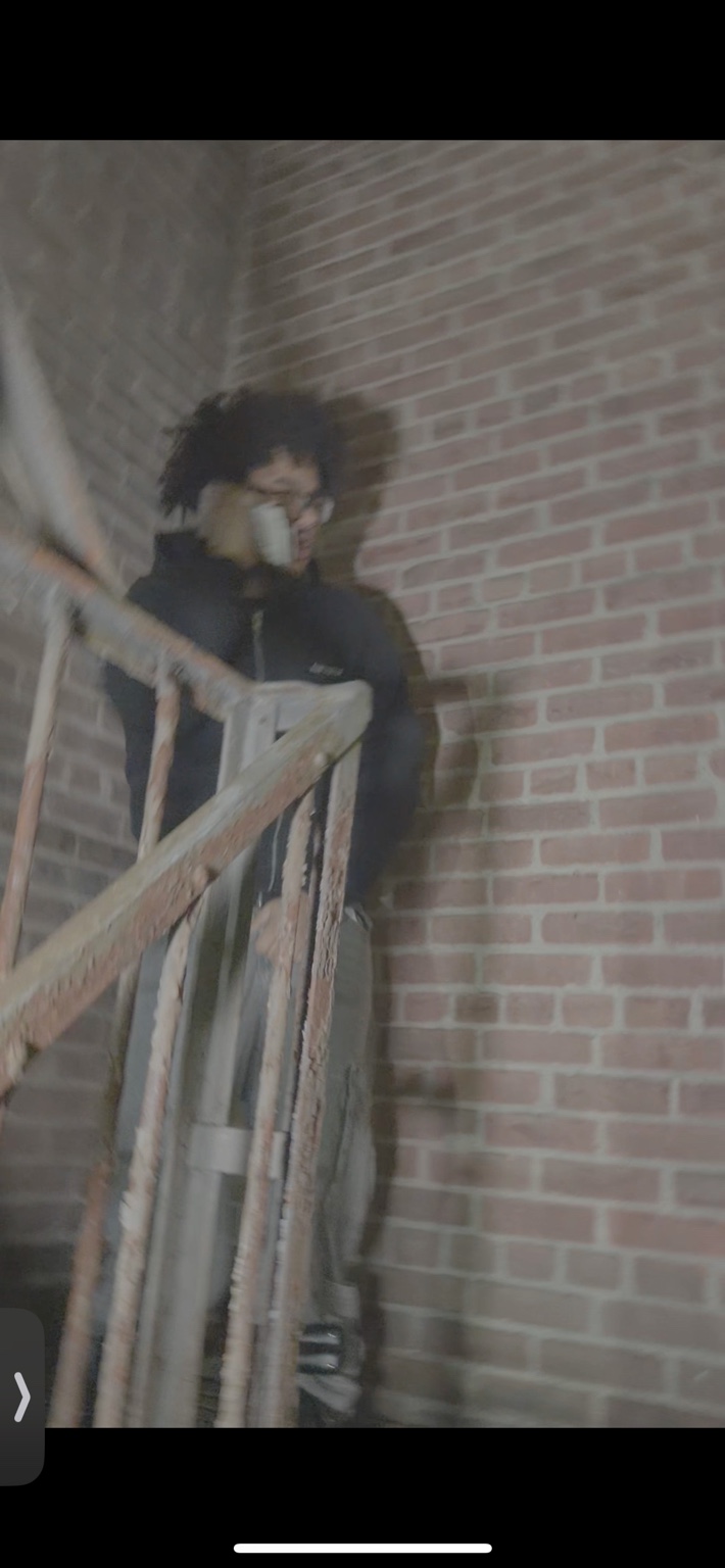 KAIIOCHRIS in a stairwell